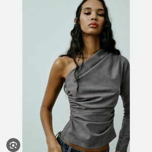 Zara asymetric top